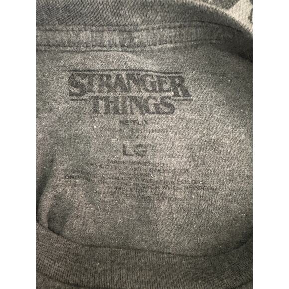 Stranger Things Mens T Shirt Graphic gray Large Cotton Short Sleeve rare shirt - Picture 4 of 5